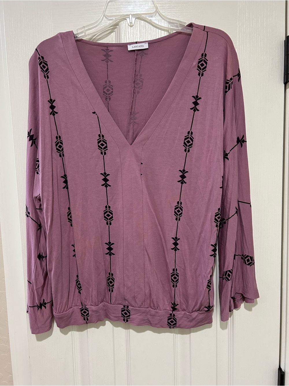Lascana Mauve V-Neck Long Sleeve Top Blouse with Darker Mauve Geometric Print